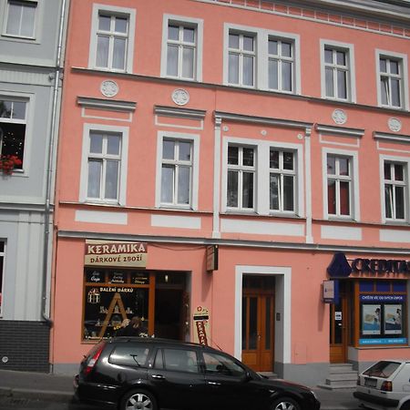 Apartmany Galeta Karlovy Vary Bagian luar foto
