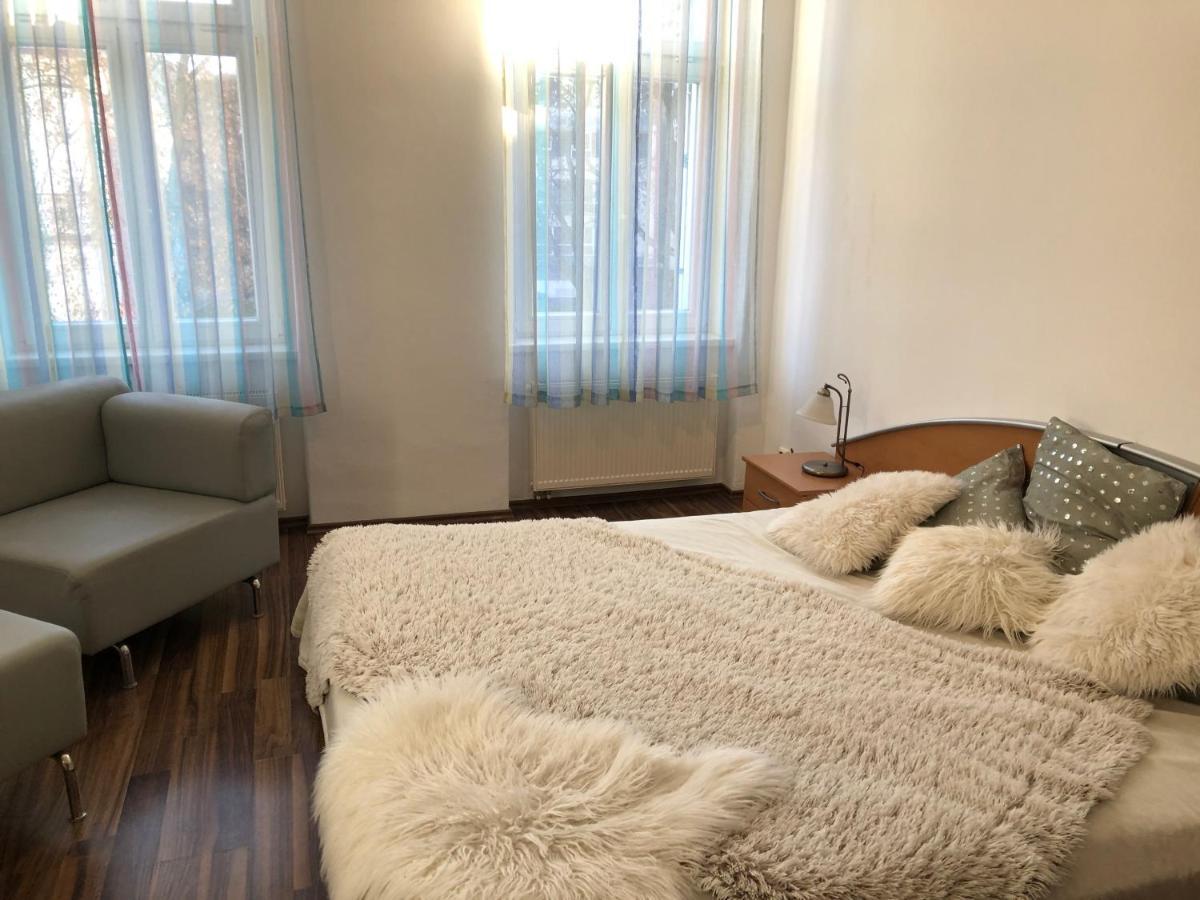 Apartmany Galeta Karlovy Vary Bagian luar foto