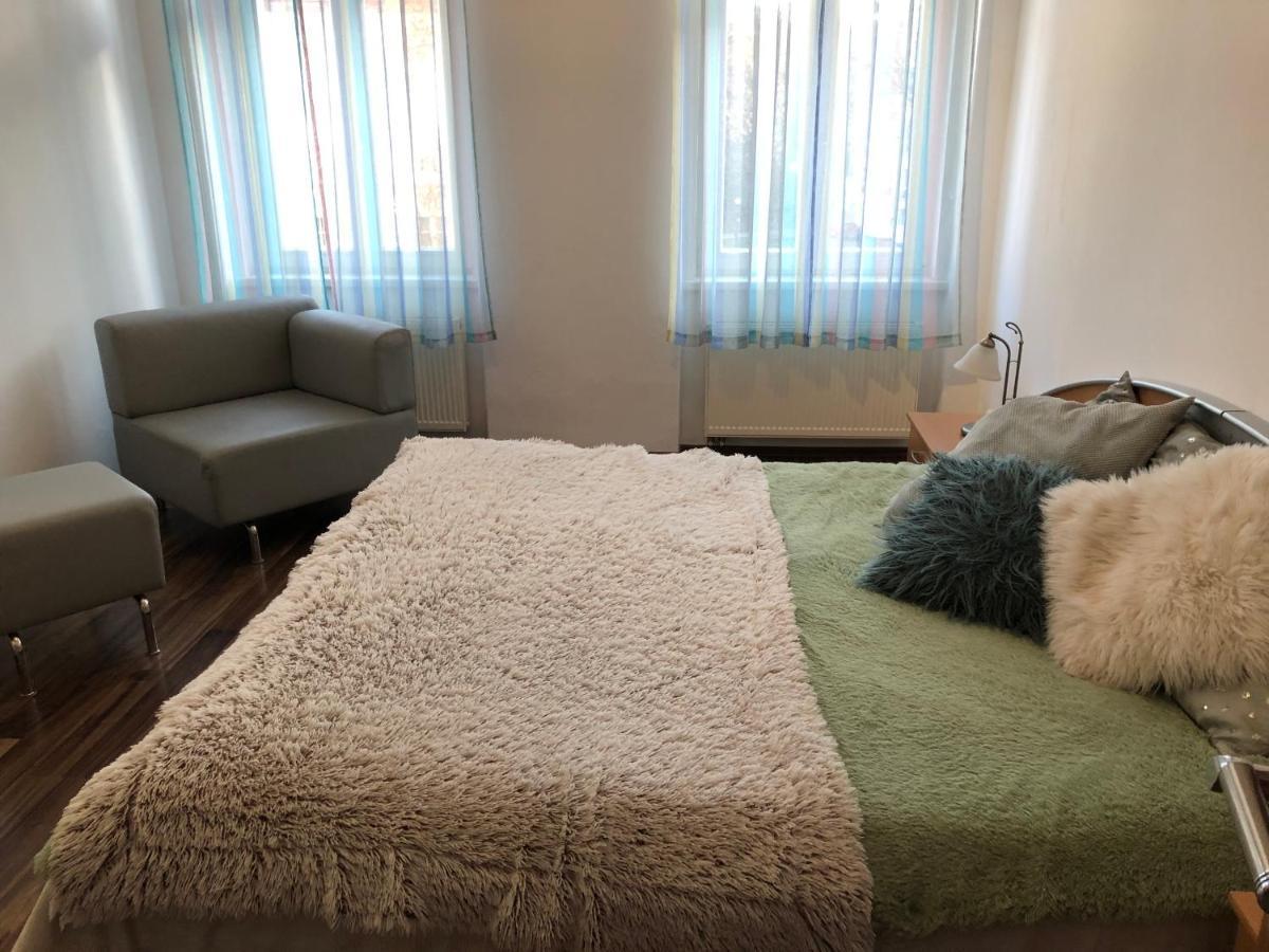Apartmany Galeta Karlovy Vary Bagian luar foto
