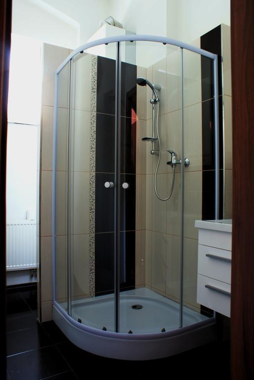 Apartmany Galeta Karlovy Vary Bagian luar foto