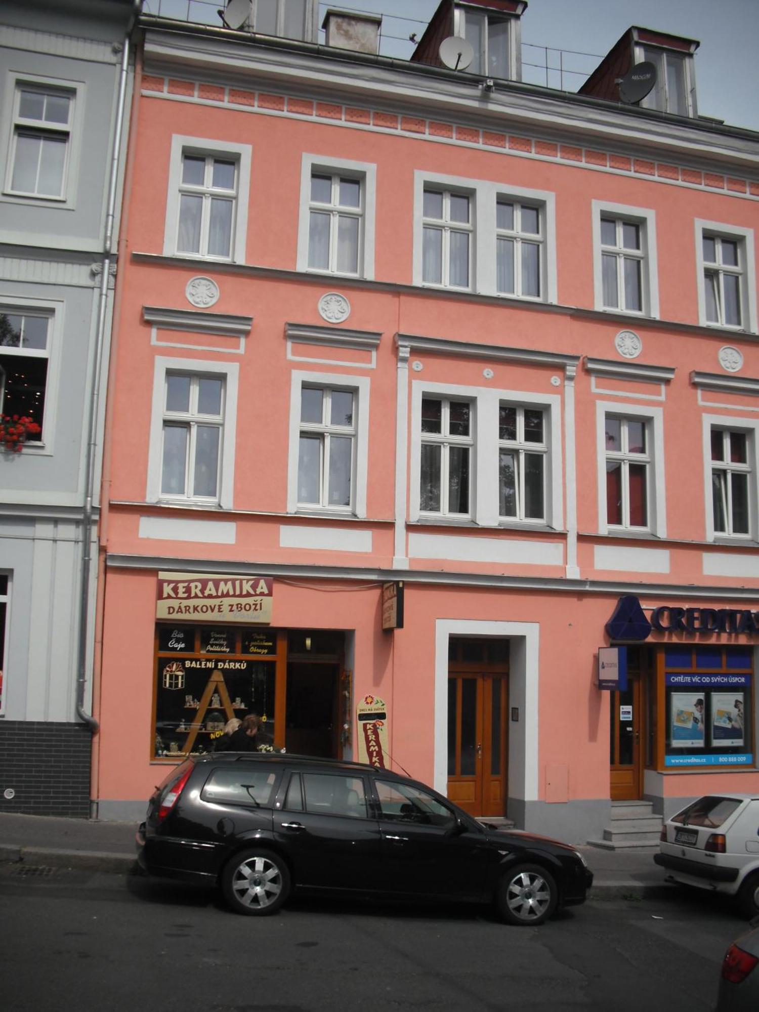 Apartmany Galeta Karlovy Vary Bagian luar foto