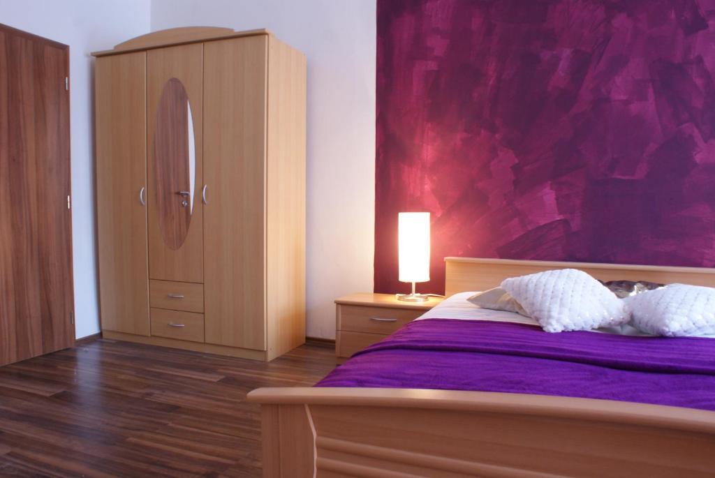 Apartmany Galeta Karlovy Vary Ruang foto