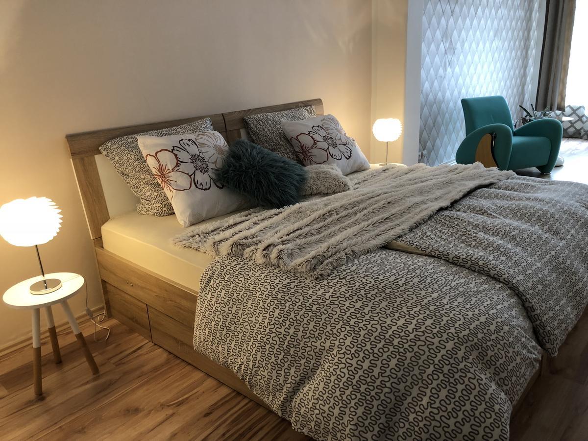 Apartmany Galeta Karlovy Vary Bagian luar foto
