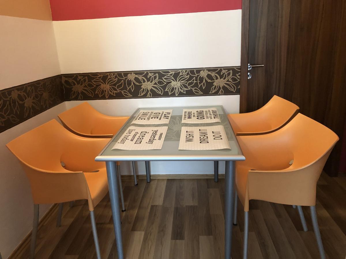 Apartmany Galeta Karlovy Vary Bagian luar foto